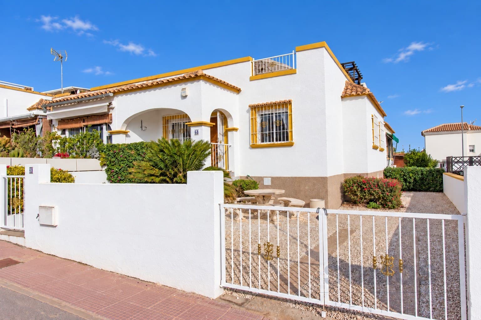 Casa Monaco, Urb La Marina — Foto 1