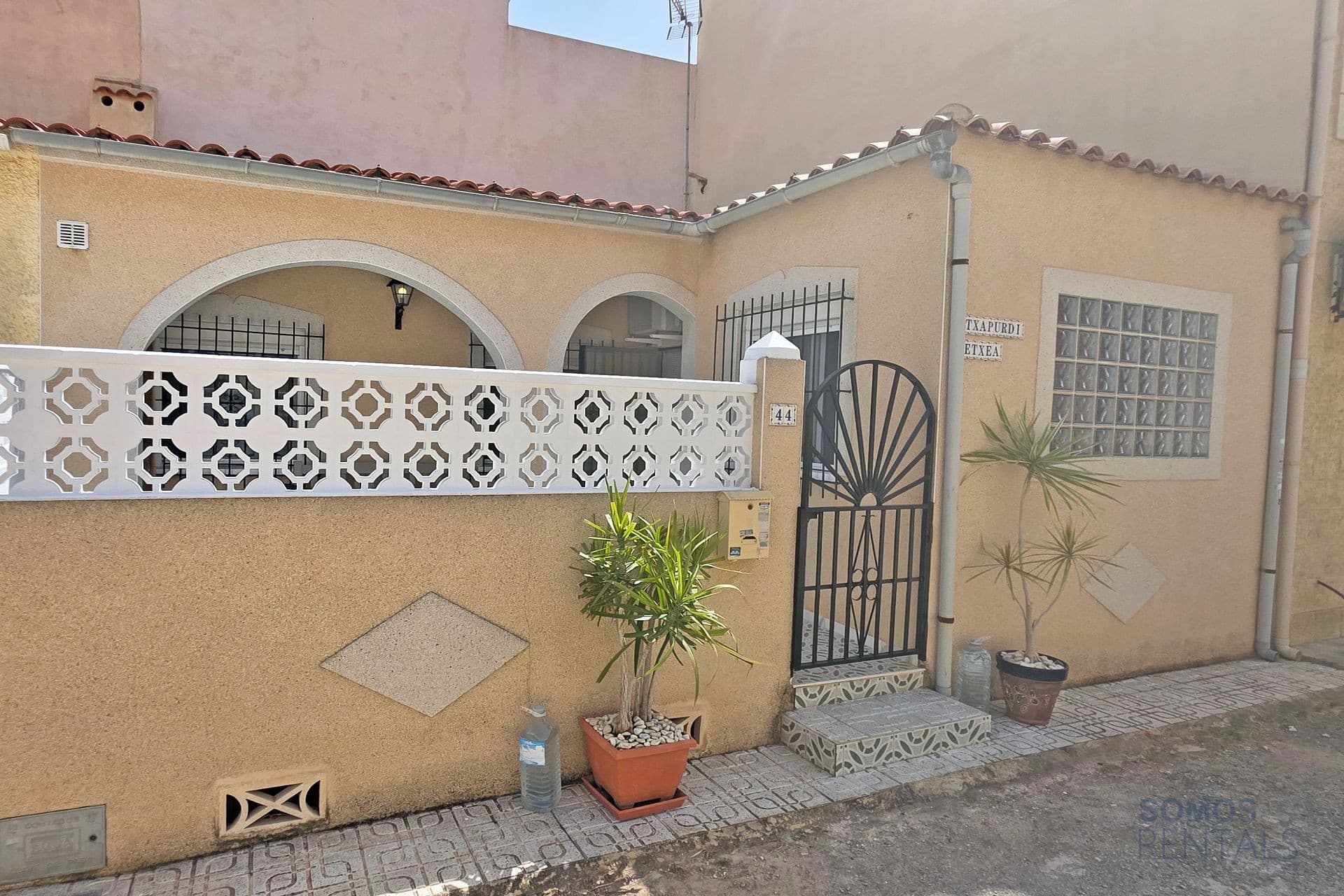 Casa Etxea, Urb La Marina — Foto 1