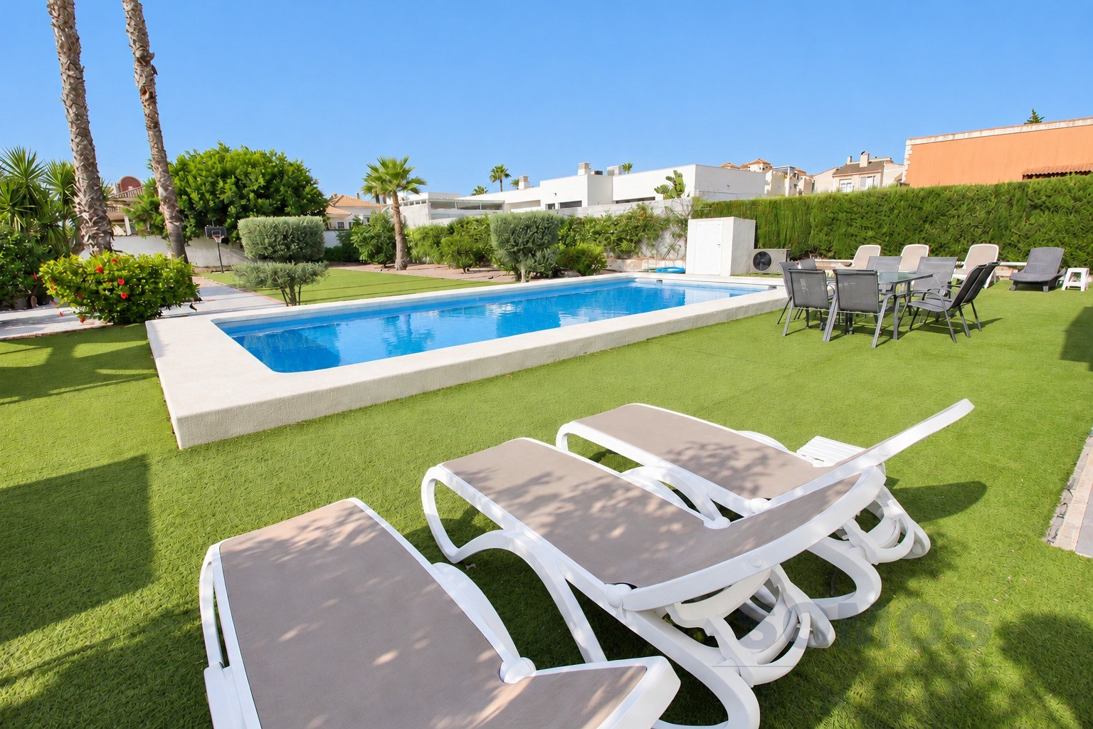 Jardín — Villa Ricardo, Urb La Marina