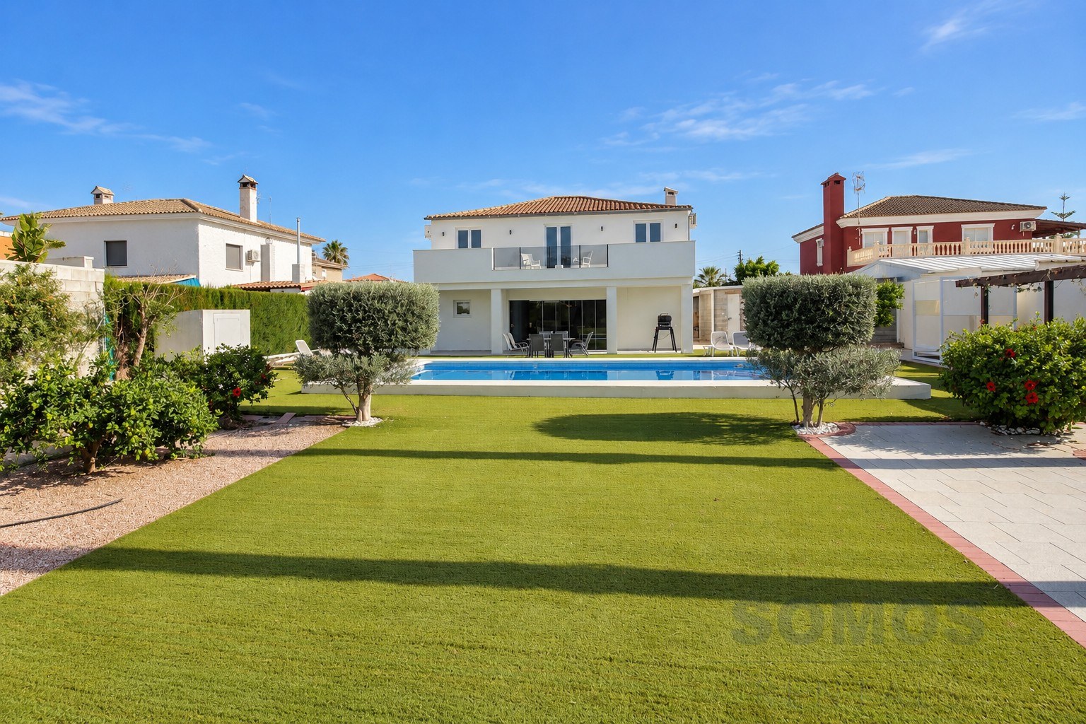 Jardín — Villa Ricardo, Urb La Marina