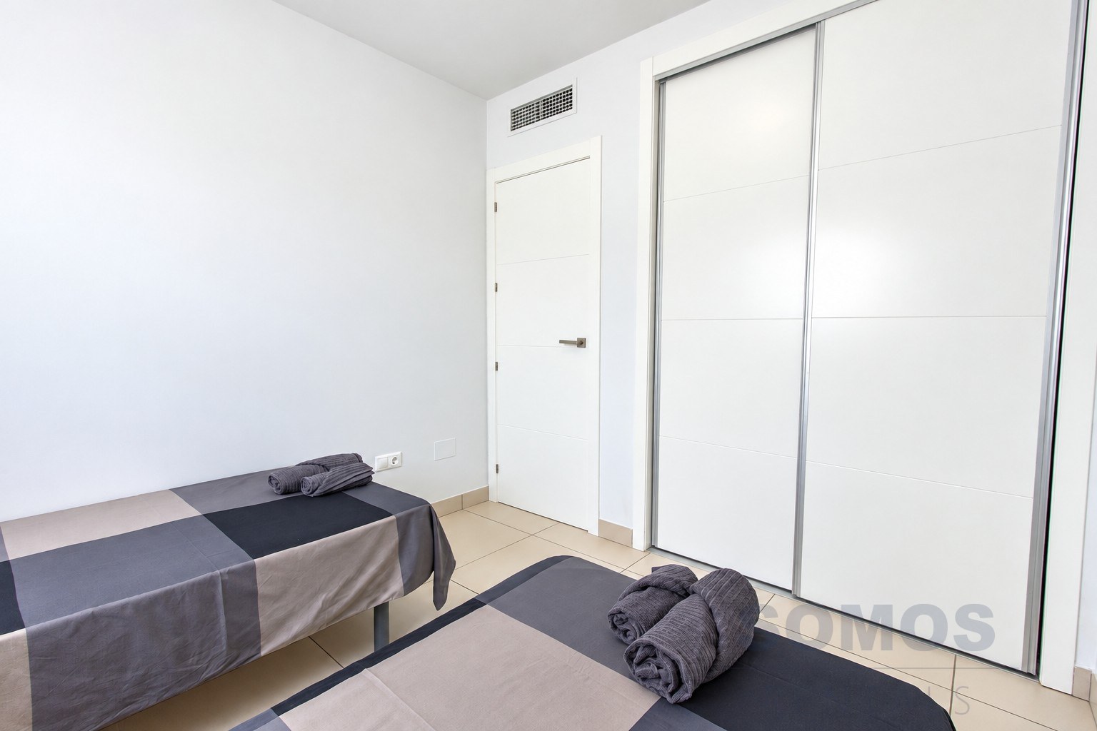 Bedroom 2 — Apartamento El Pinet, La Marina Village y El Pinet