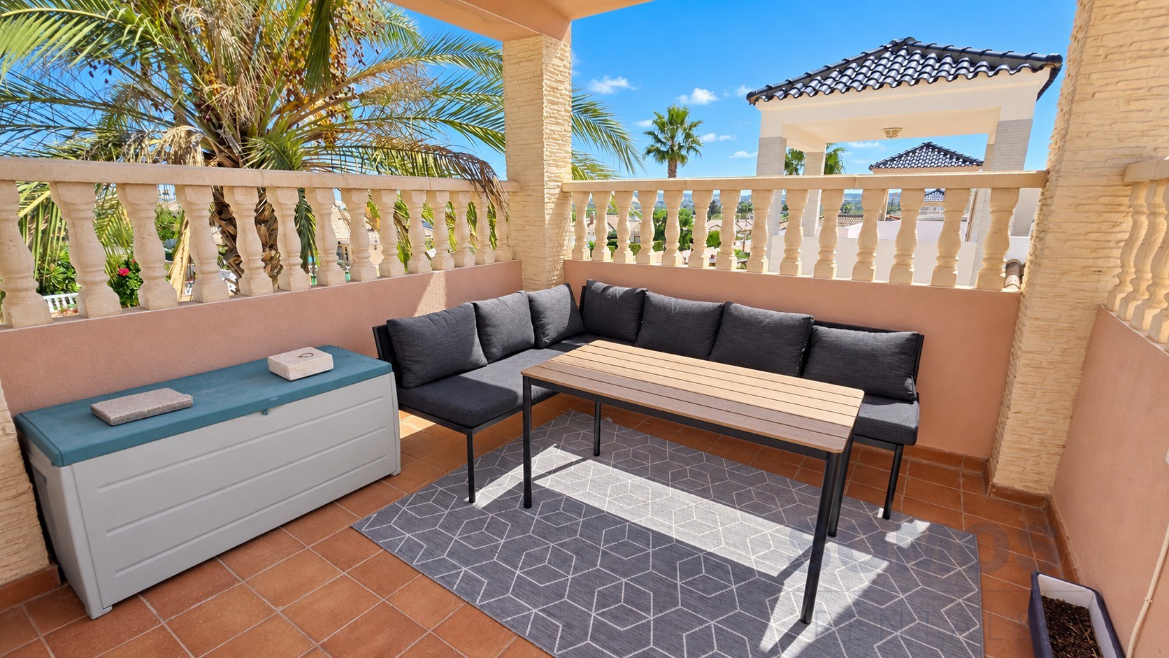 Solarium — Villa Rosa, Urb La Marina