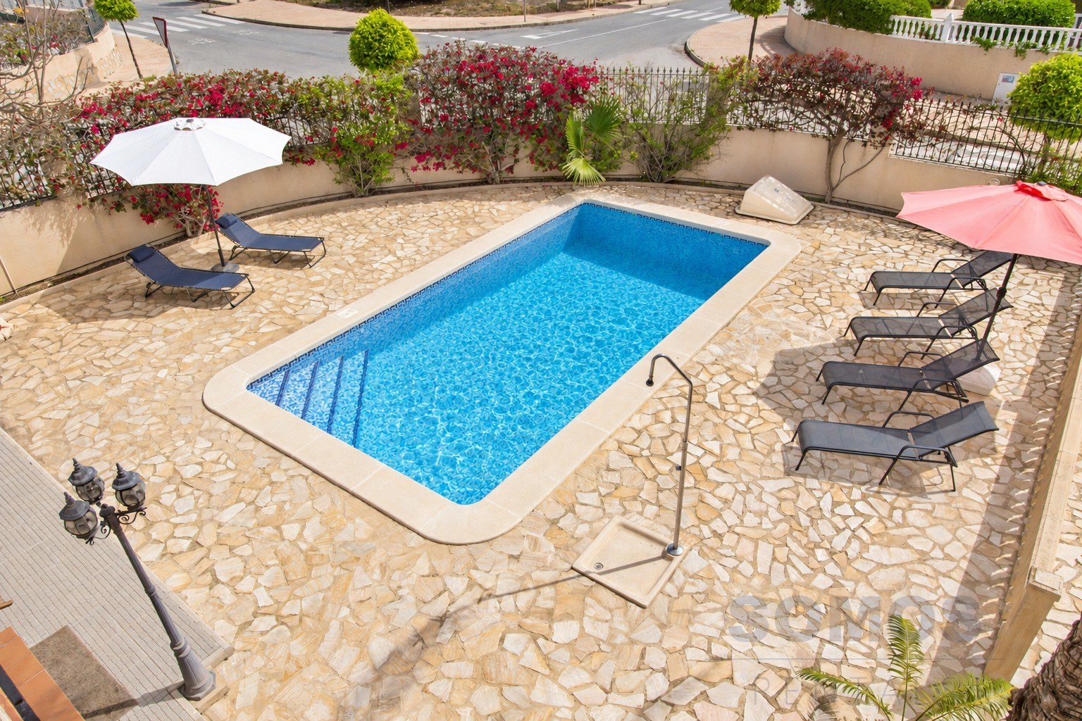 Private swimming pool — Villa Rosa, Urb La Marina