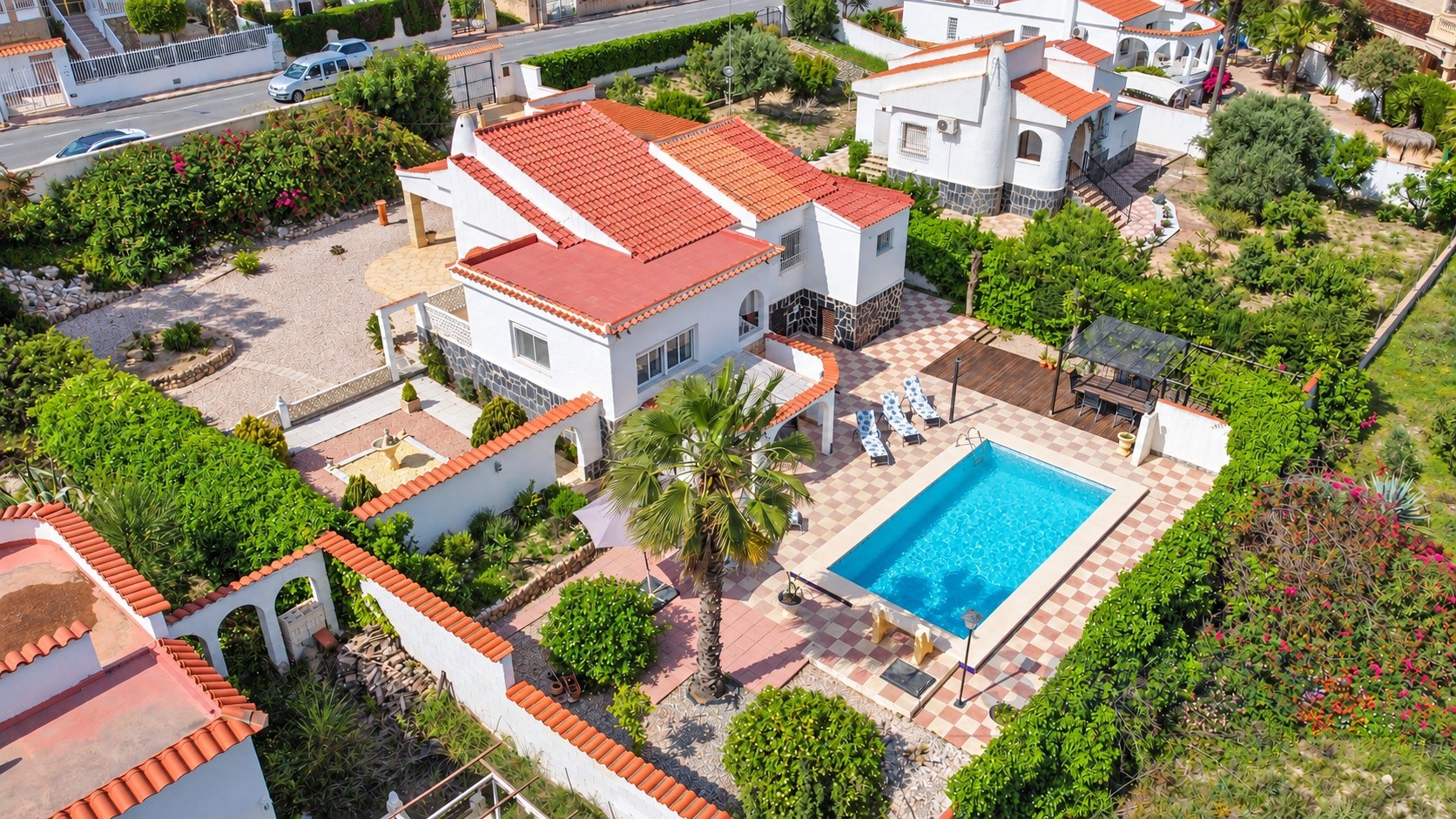 Exterior — Villa Yolanda, Urb La Marina