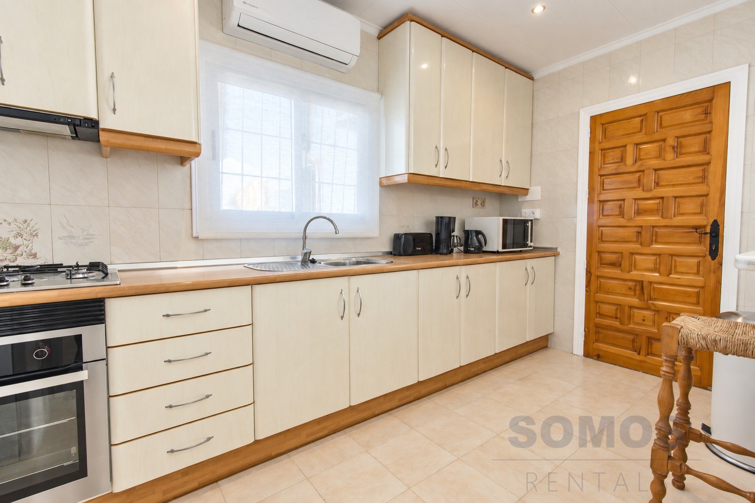 Kitchen — Villa Yolanda, Urb La Marina