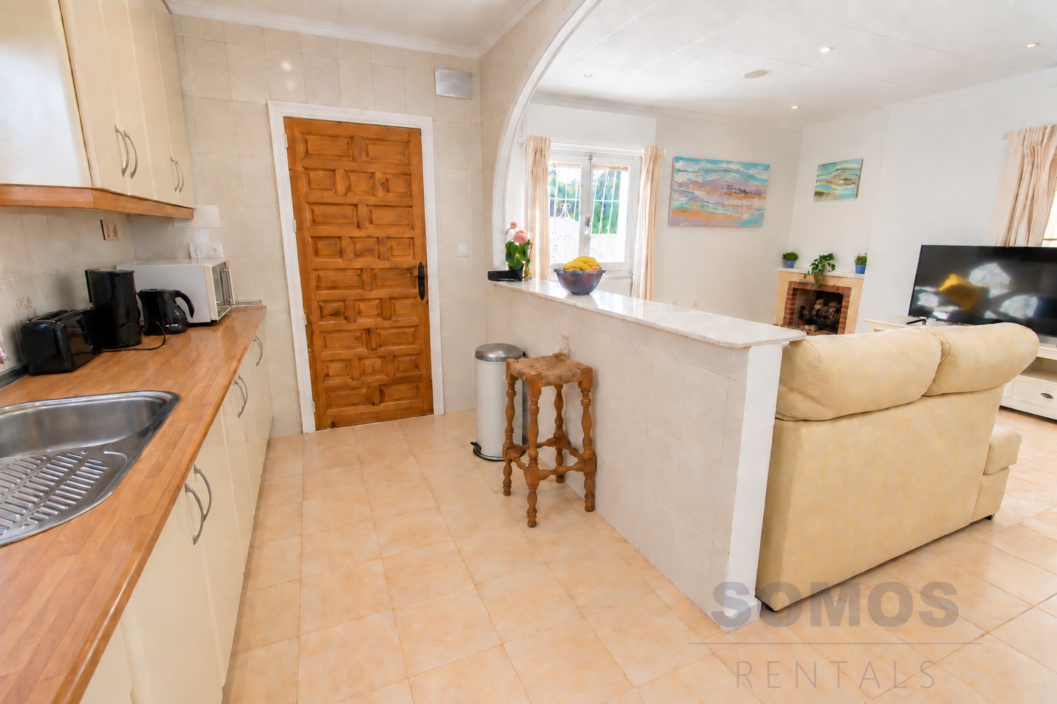 Kitchen — Villa Yolanda, Urb La Marina