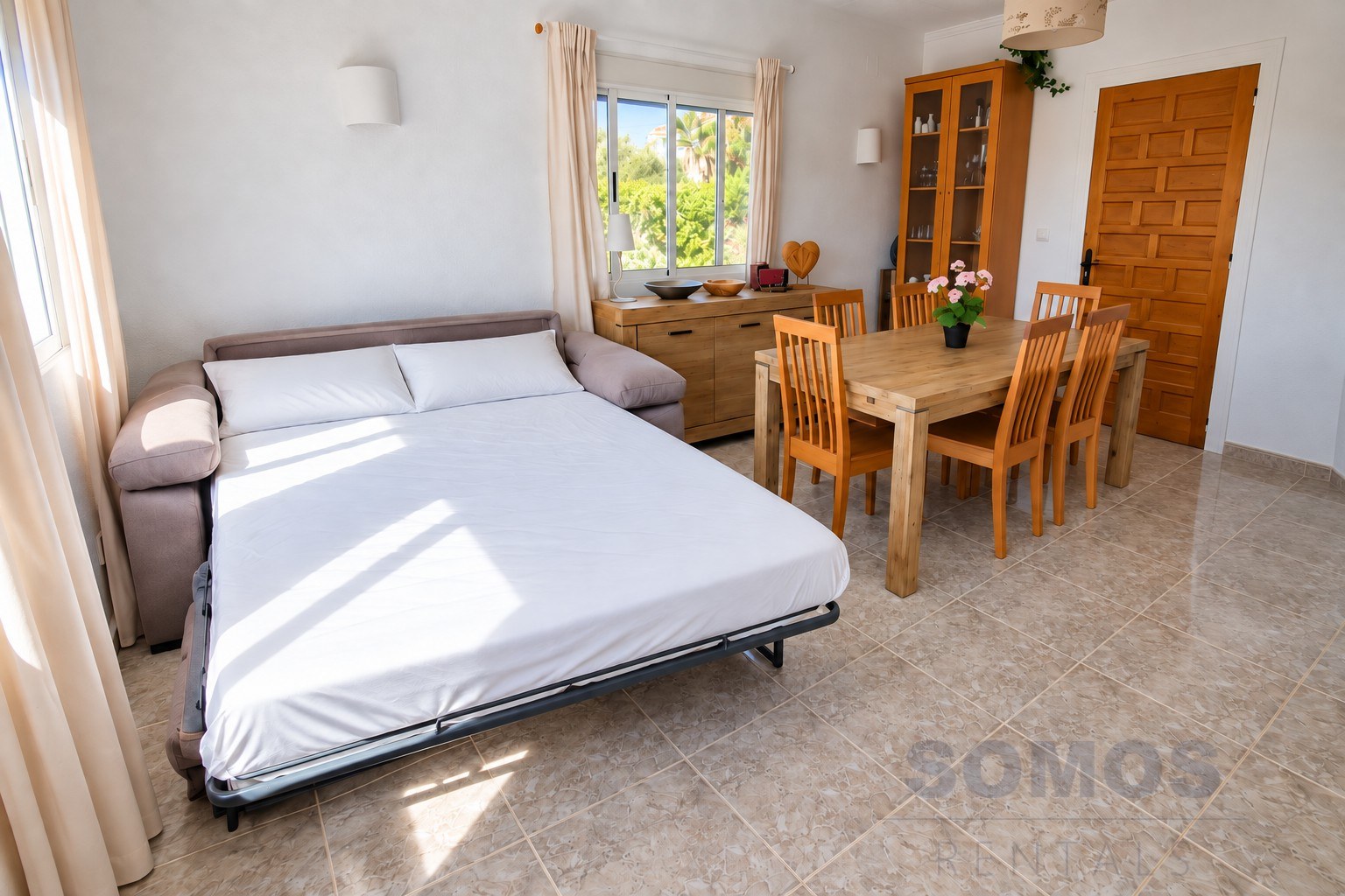 Dining room/4th Bedroom — Villa Yolanda, Urb La Marina