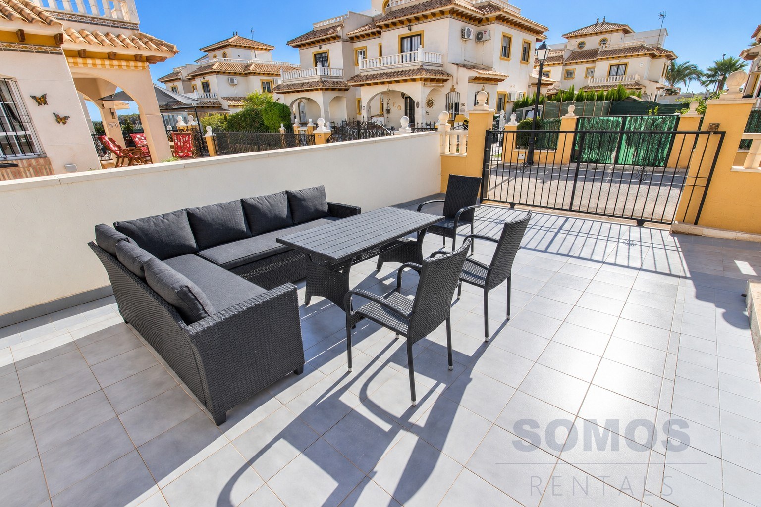 Terrace — Casa Marina del Rey, La Marina Village y El Pinet