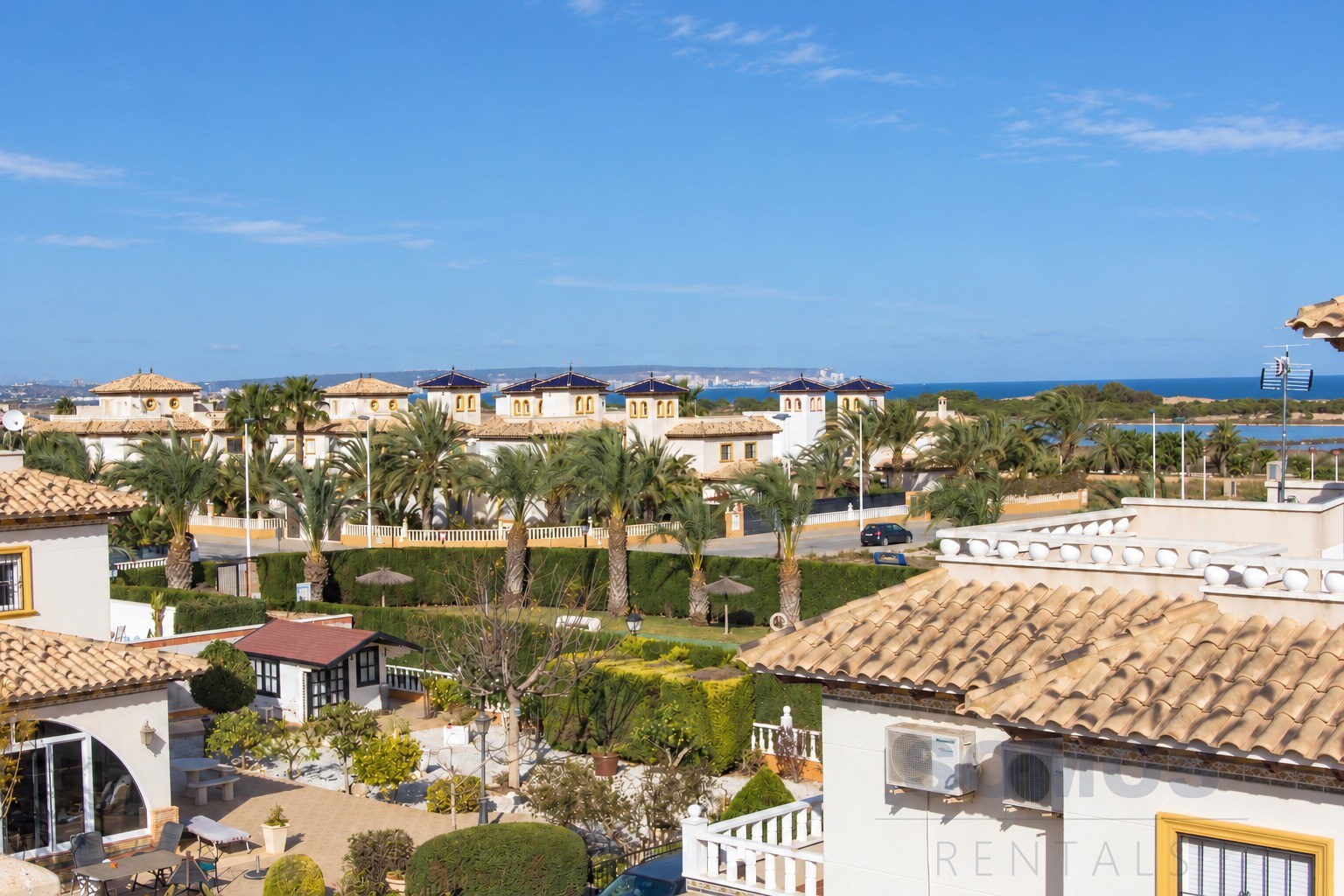 View — Casa Marina del Rey, La Marina Village y El Pinet