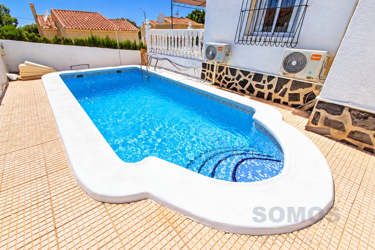 Private swimming pool — Casa Elche, Urb La Marina