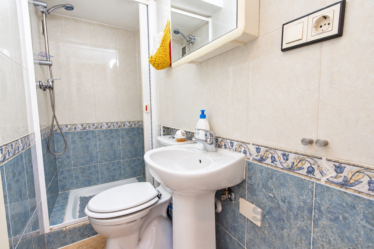 Bathroom 2 — Casa Alfredo, Urb La Marina