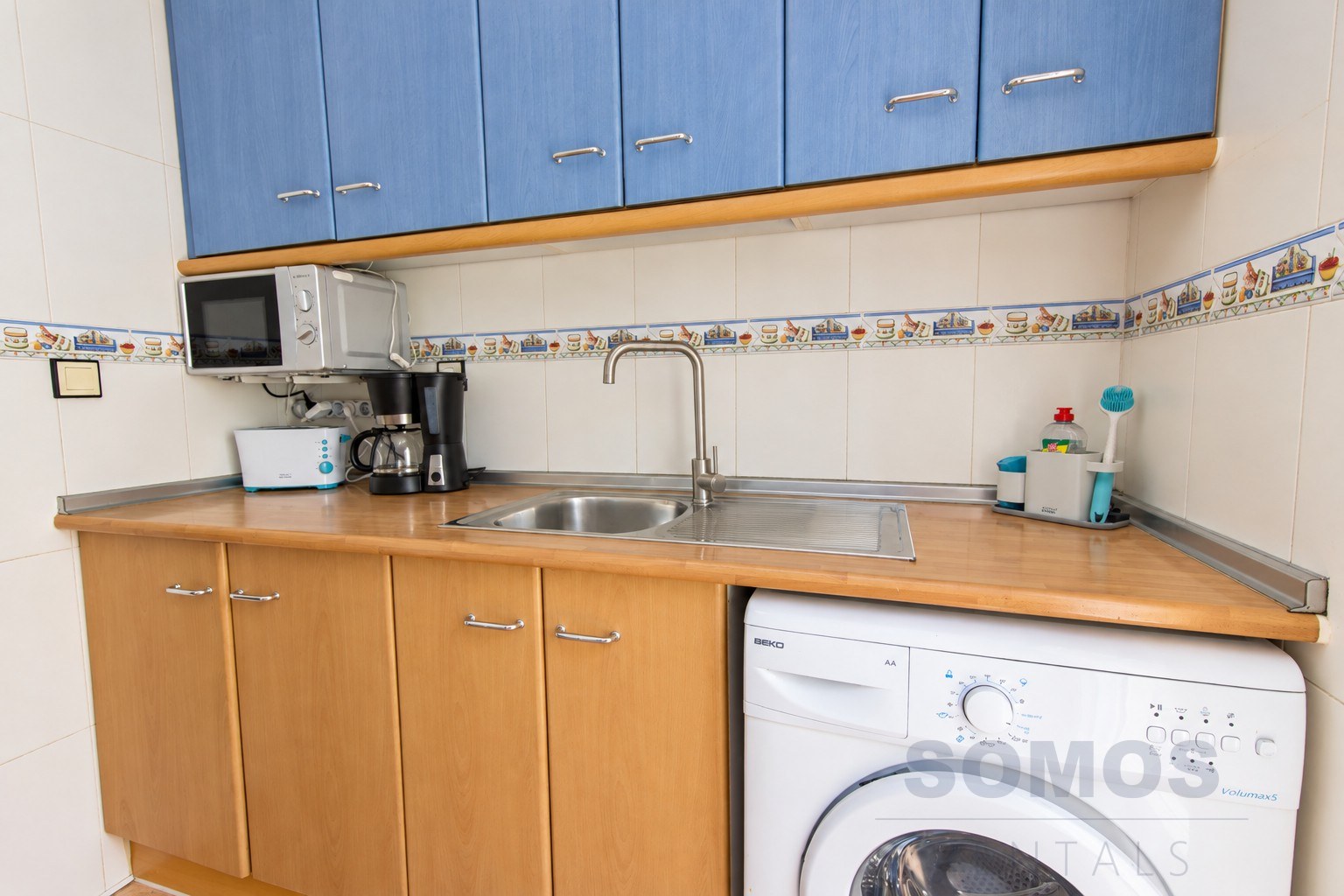 Kitchen — Casa Alfredo, Urb La Marina