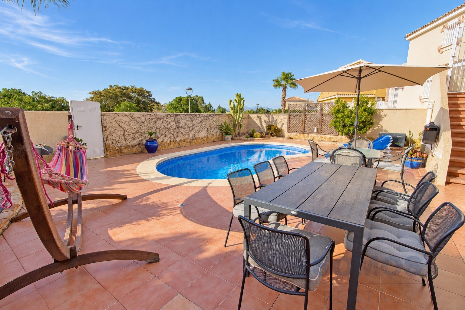 Private swimming pool — Villa Cross, Gran Alacant
