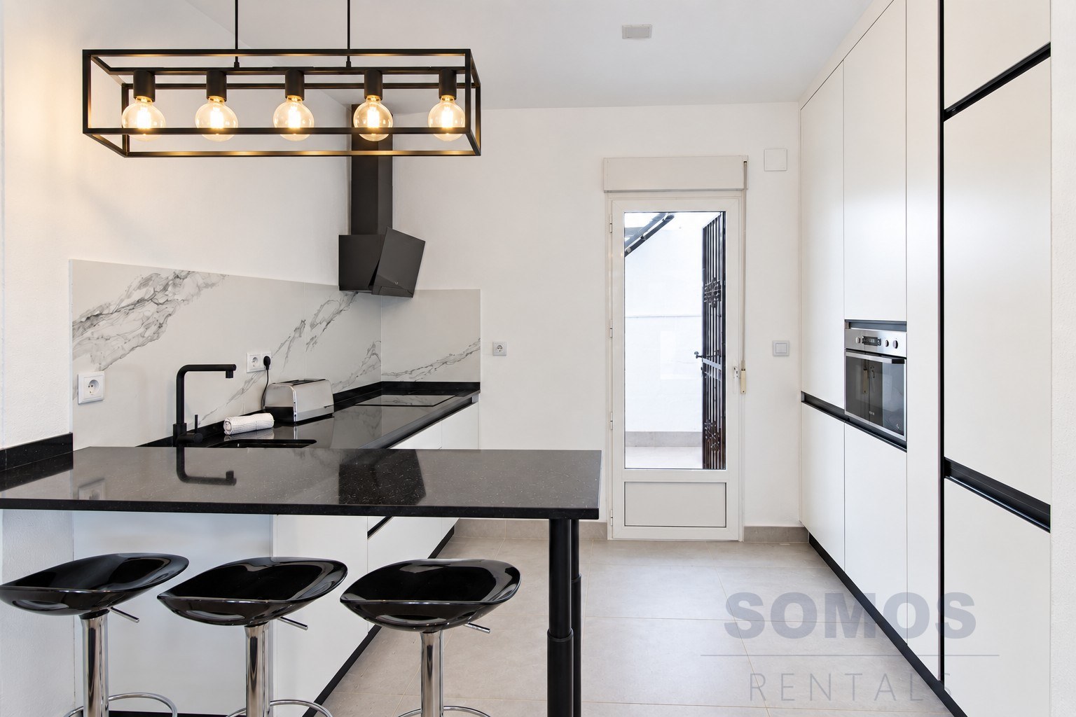 Kitchen — Casa Arturo, Urb La Marina