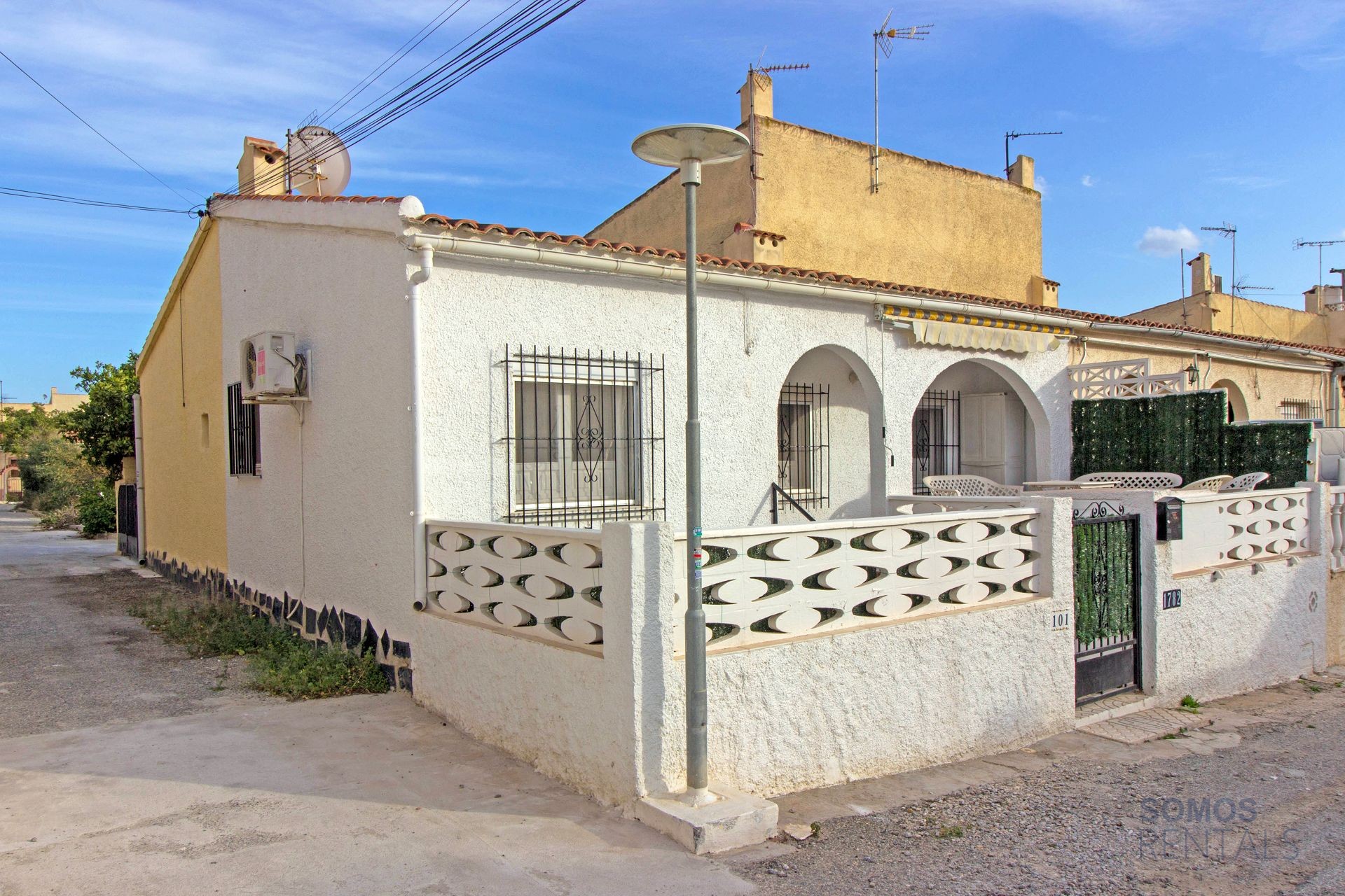 Casa Bonita - Urb La Marina photograph 1