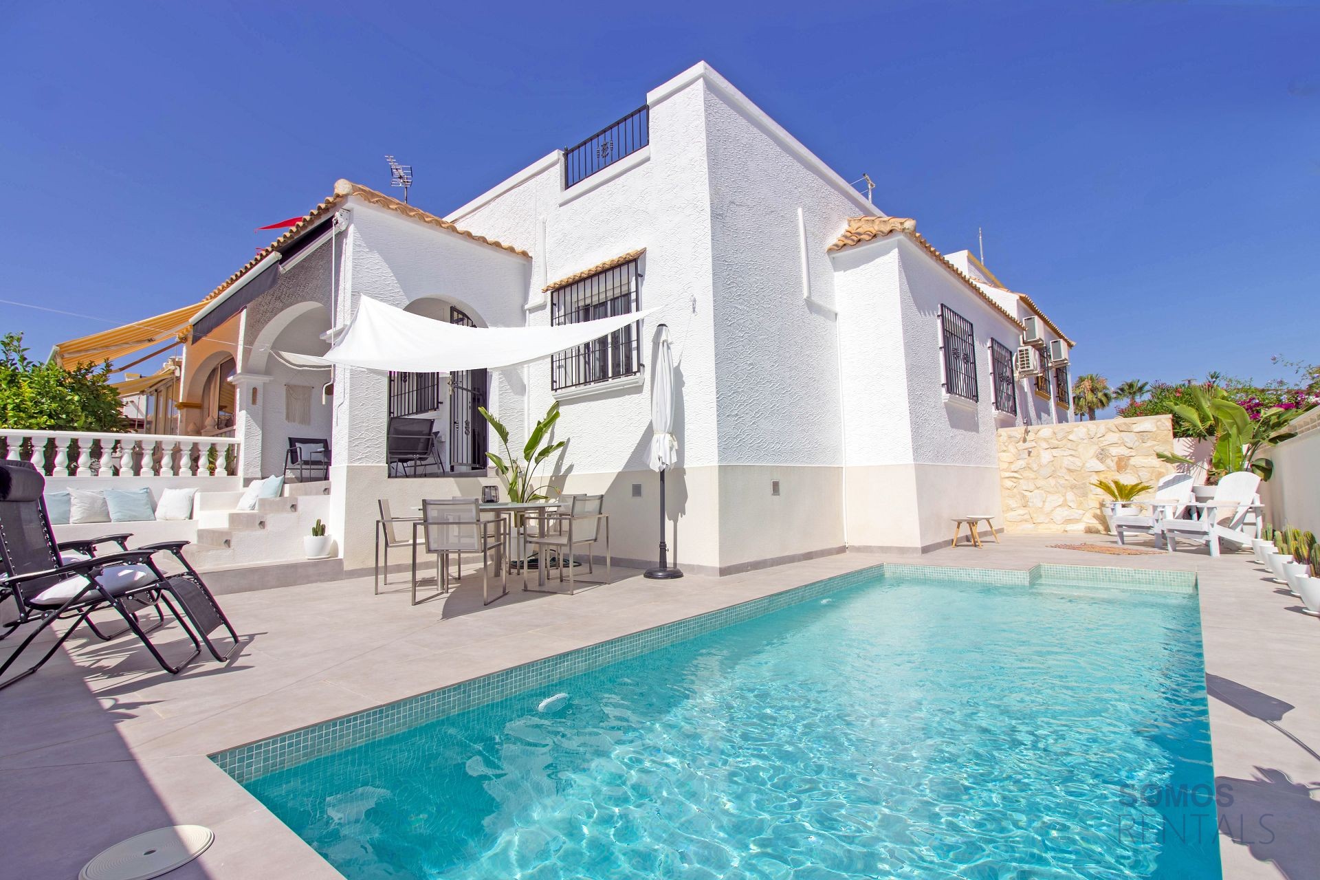 Casa Arturo - Urb La Marina photograph 1