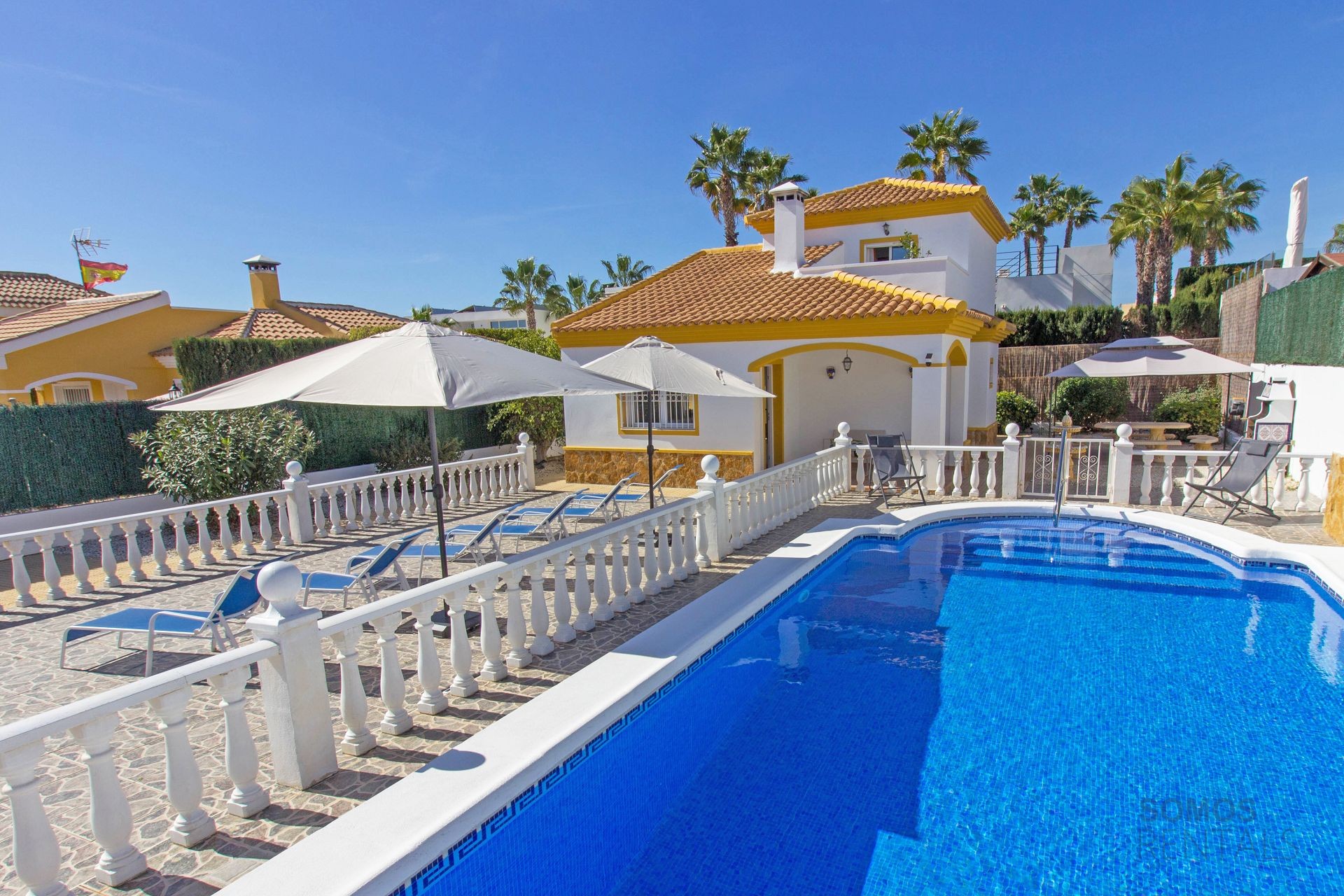 Villa Lope - Urb La Marina photograph 1
