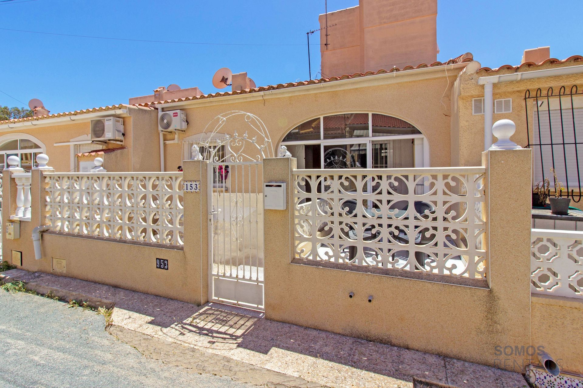 Casa Manzanares - Urb La Marina photograph 1