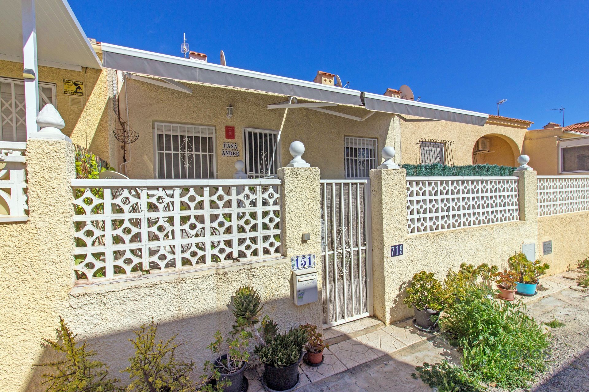 Casa Ander - Urb La Marina photograph 1