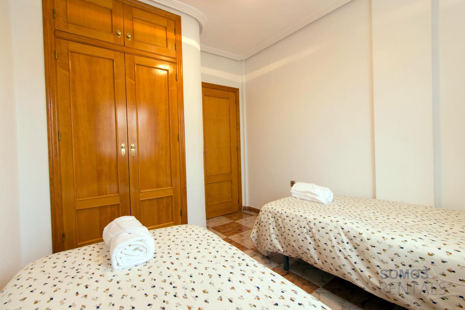 Casa Marina del Rey - La Marina Village y El Pinet photograph 35