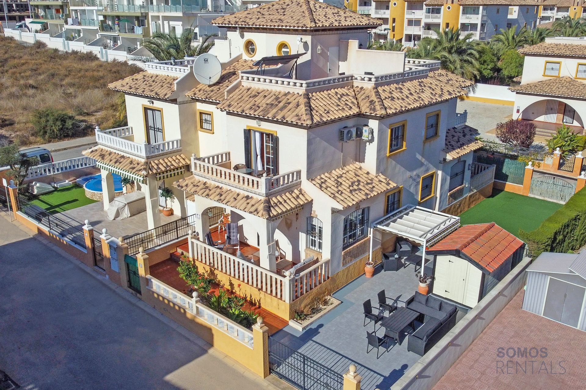 Casa Marina del Rey - La Marina Village y El Pinet photograph 5